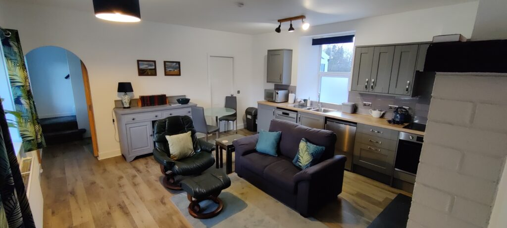 View of Kitchen / dining / lounge